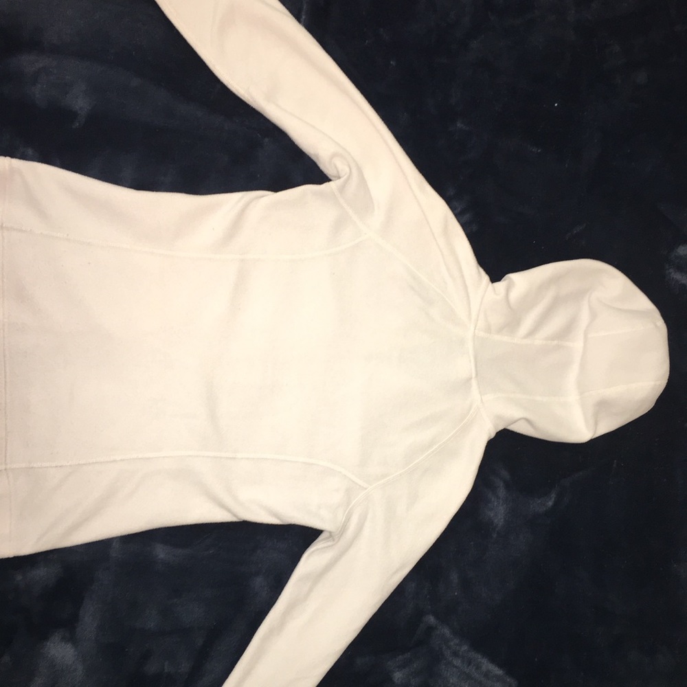 White North Face sweater - Picture 5 of 6